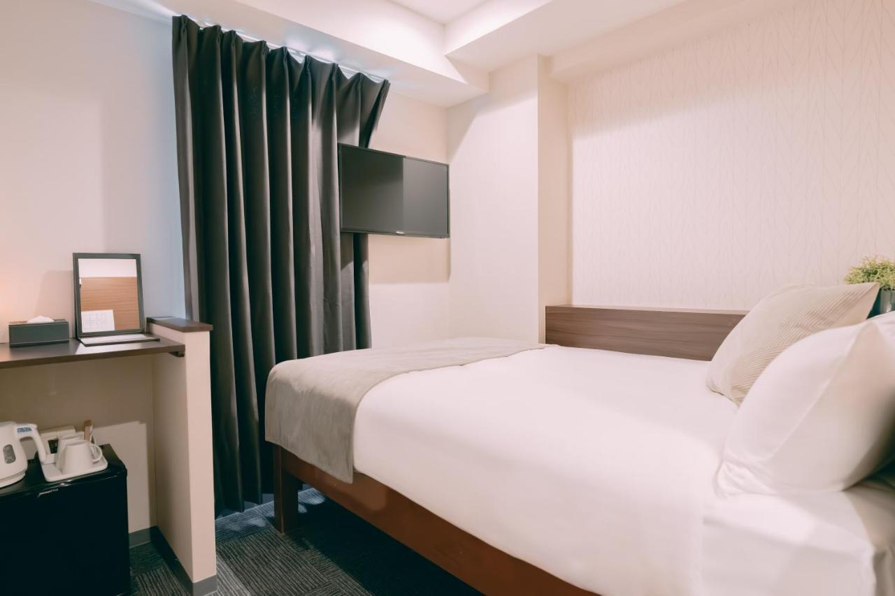 R Hotel Honmachi Osaka Esterno foto