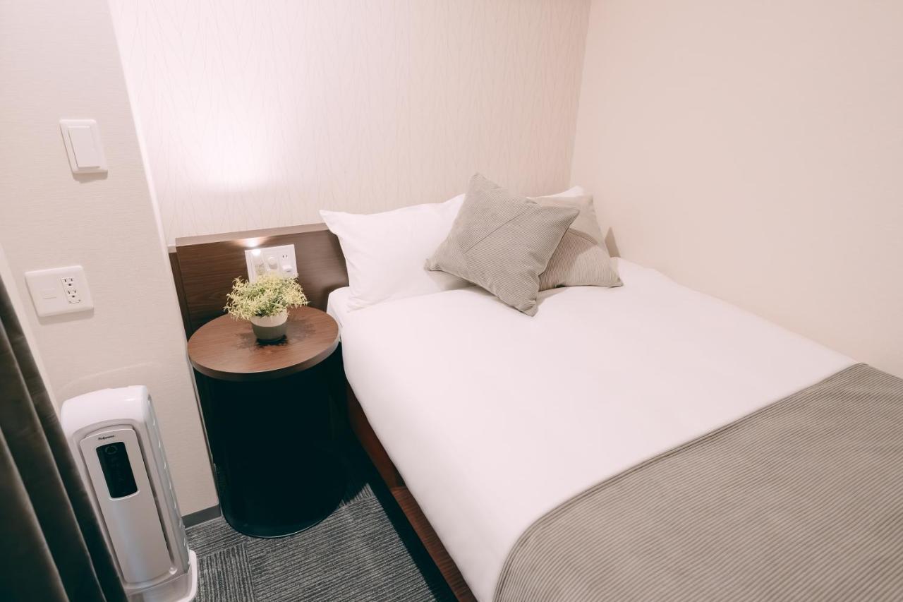 R Hotel Honmachi Osaka Esterno foto
