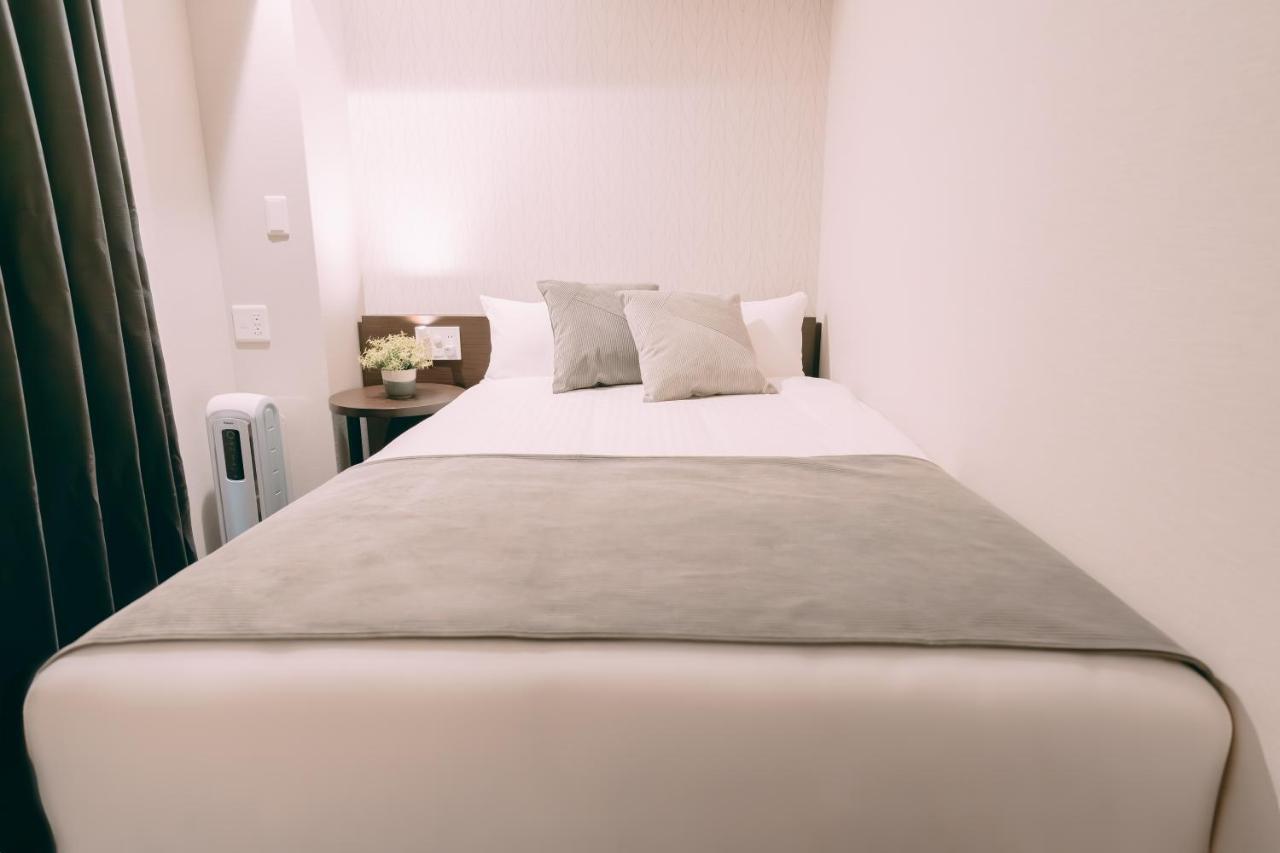 R Hotel Honmachi Osaka Esterno foto