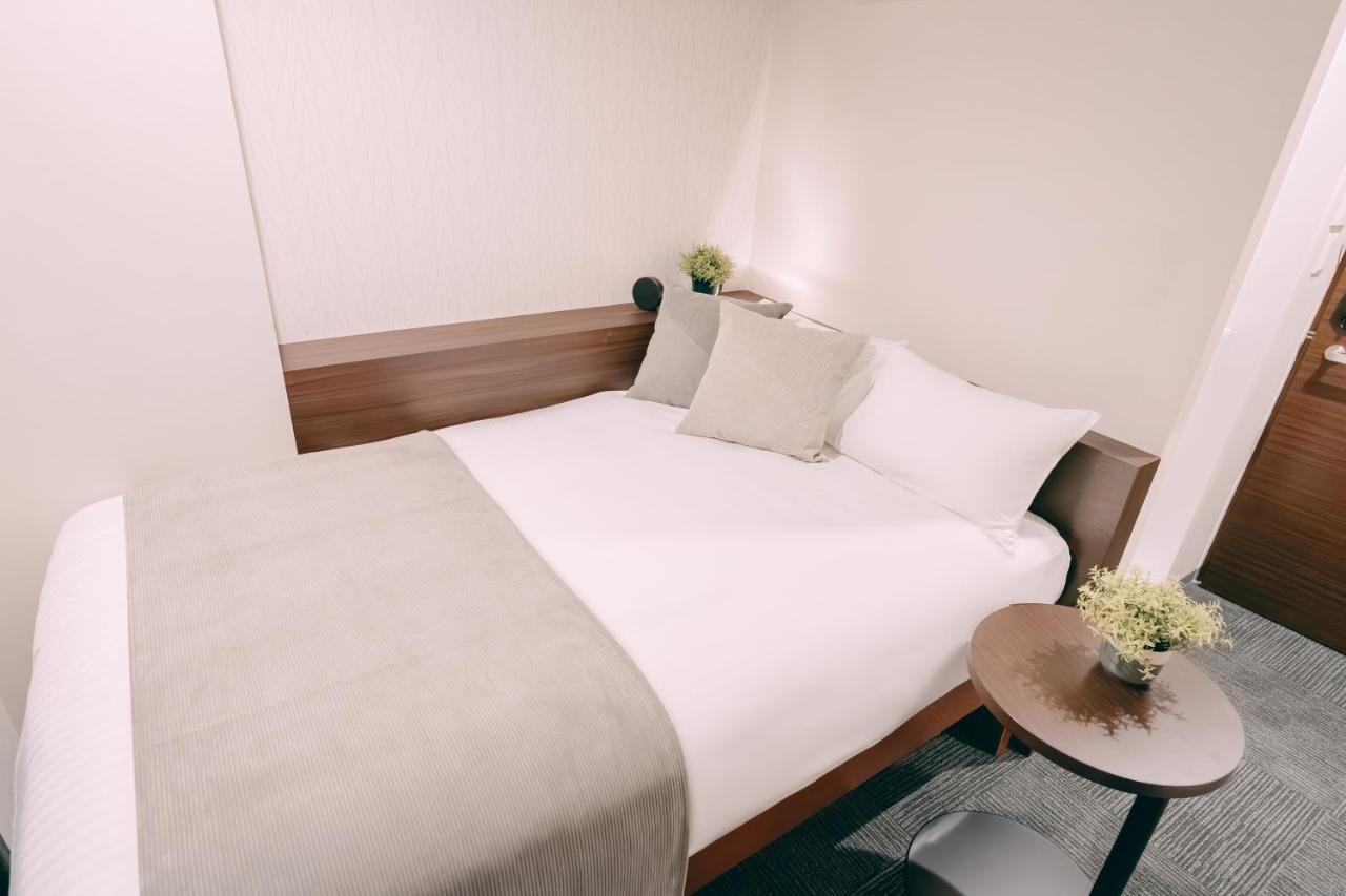 R Hotel Honmachi Osaka Esterno foto